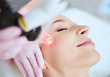 كيف يمكن استخدام الليزر في العلاج التجميلي؟